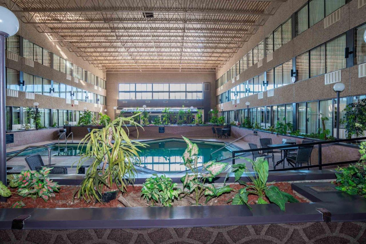 Sandman Hotel Каслгар Екстер'єр фото
